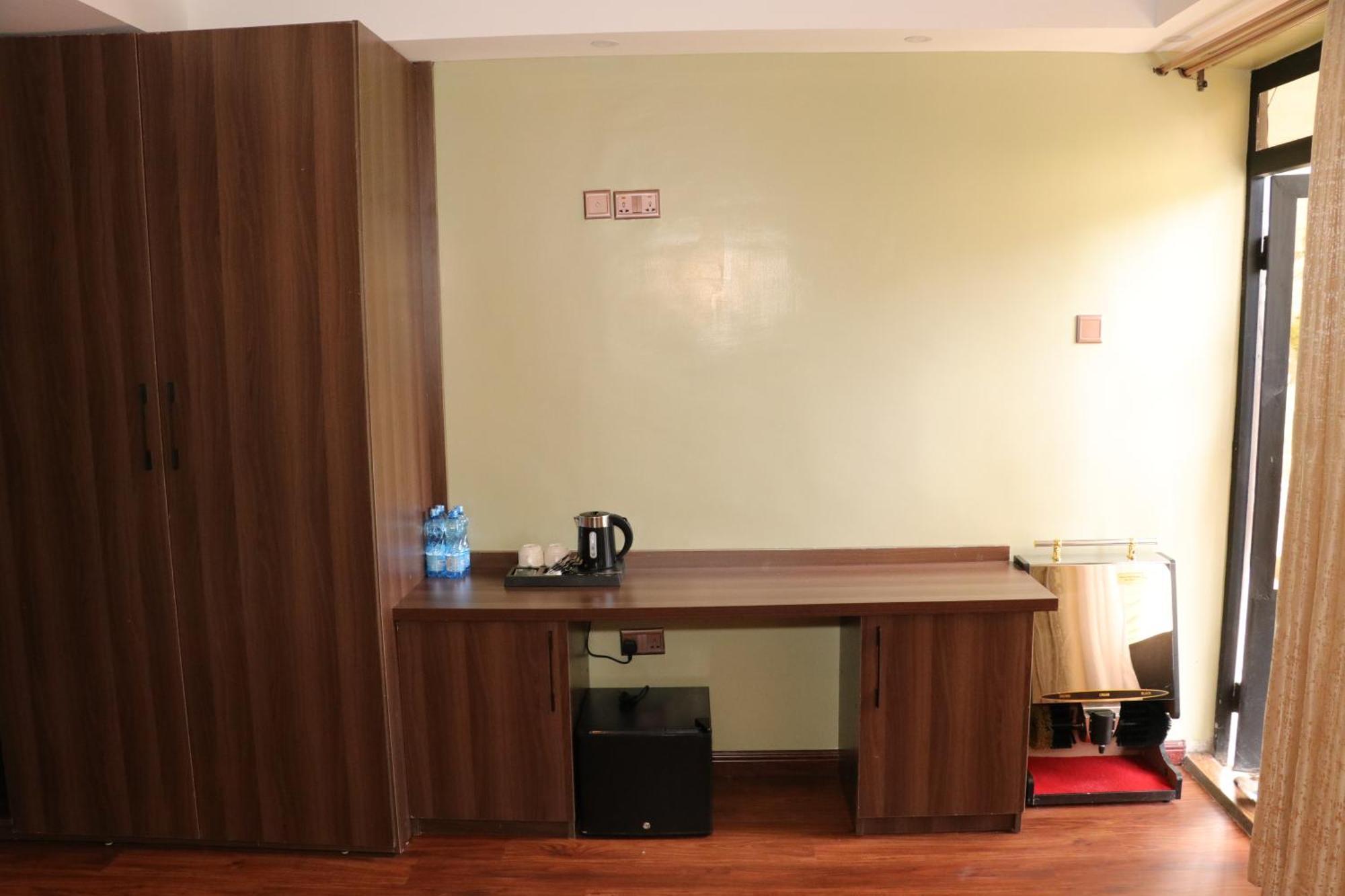Brooks Lodge Накуру Экстерьер фото